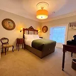 Regency Townhouse
