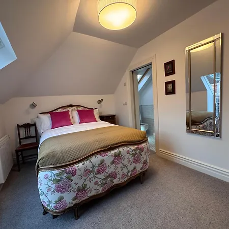 Regency Townhouse Bed & Breakfast