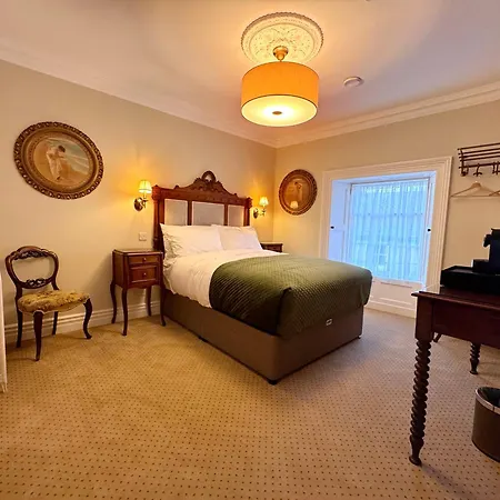 Regency Townhouse