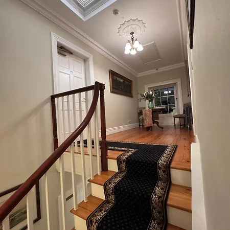 Regency Townhouse *